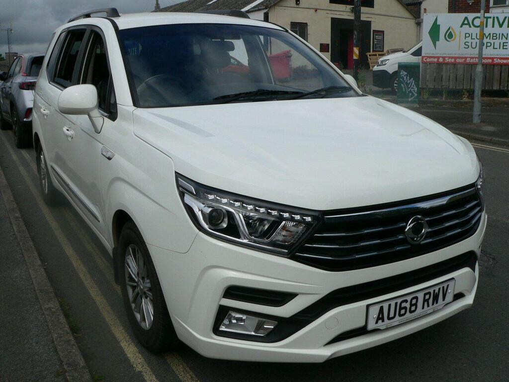 SsangYong Turismo MPV 2.2D EX Euro 6 5dr