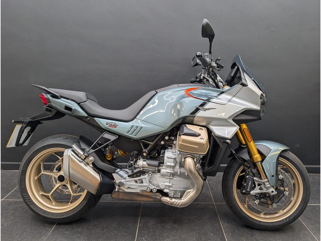 Moto Guzzi V100 Mandello