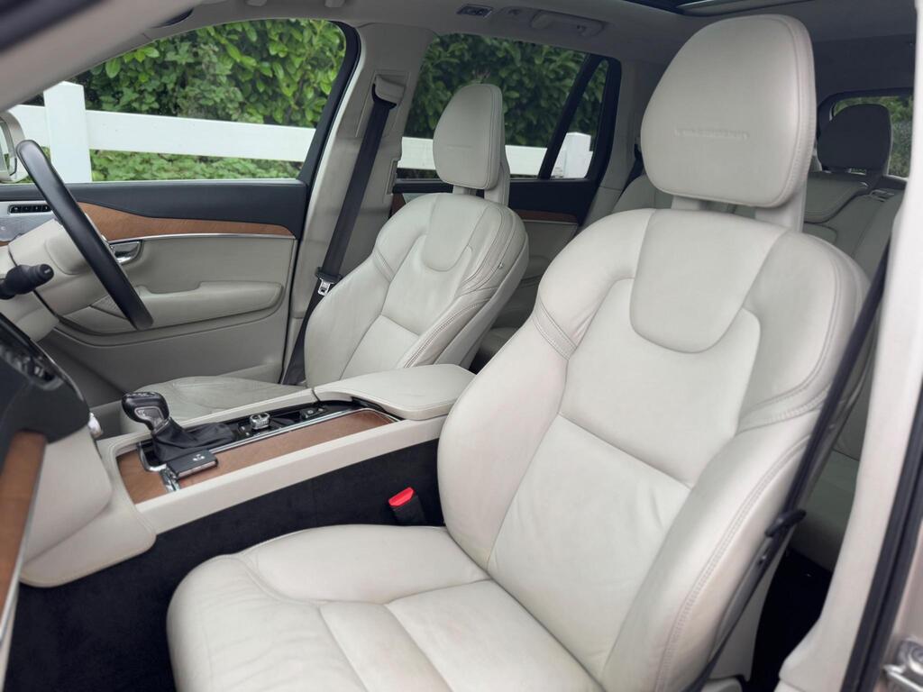 Volvo XC90 2.0 D5 Inscription Geartronic 4WD Euro 6 (s/s) 5dr thumbnail 8
