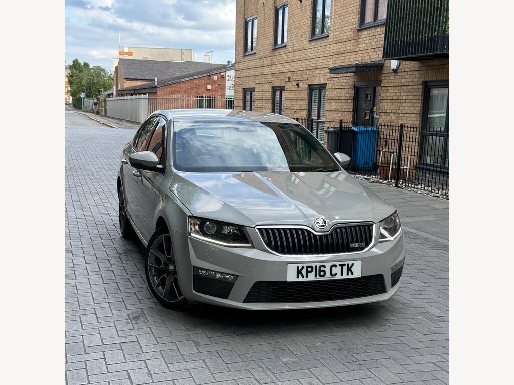 Skoda Octavia Hatchback 2.0 TDI vRS DSG 4WD Euro 6 (s/s) 5dr (SNav)