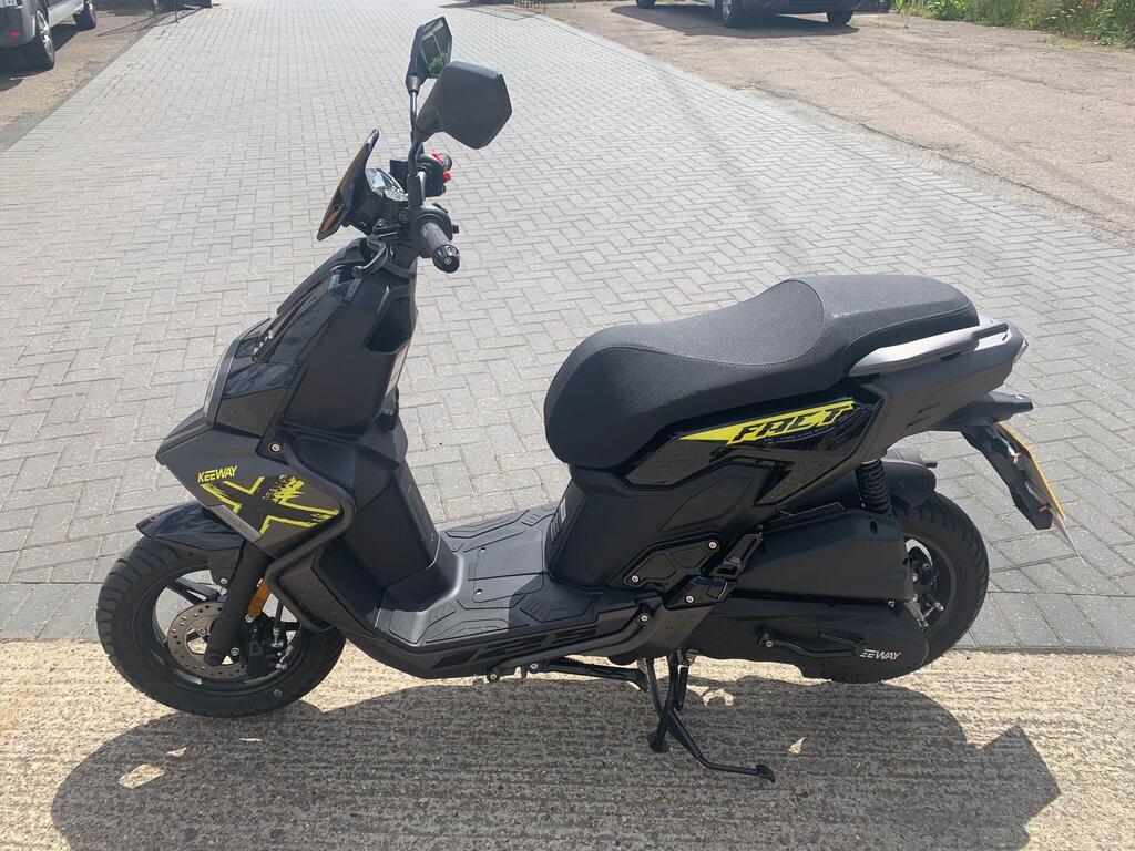 Keeway Fact X 125 Scooter 125 CVT Euro 5