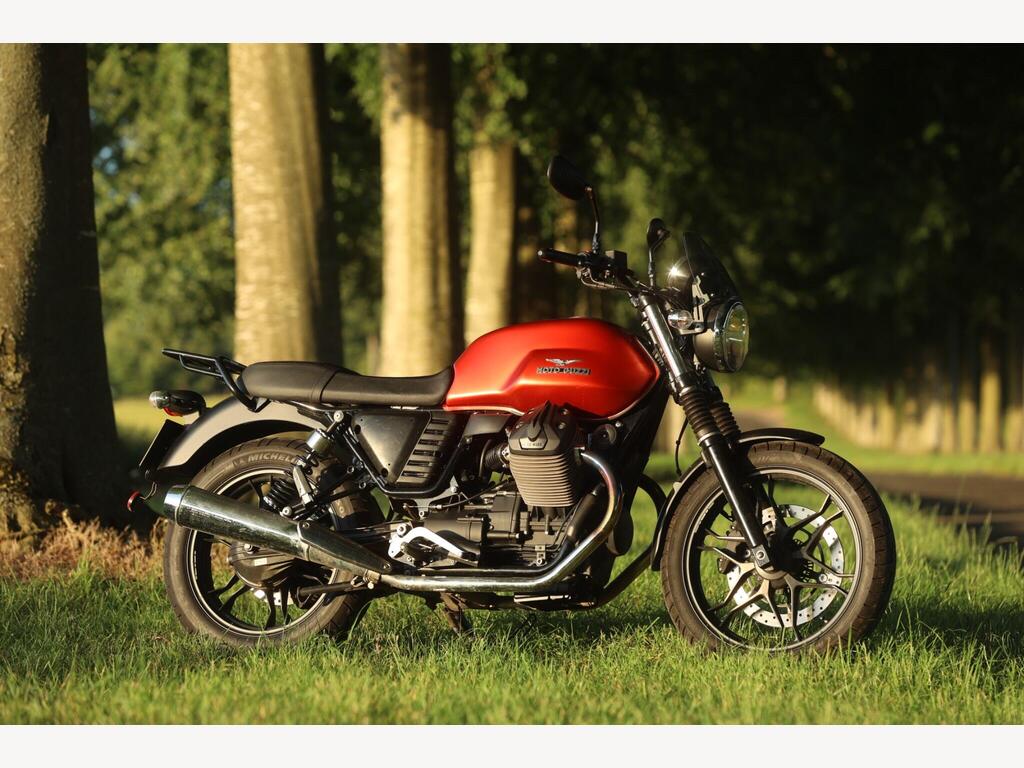 Moto Guzzi V7