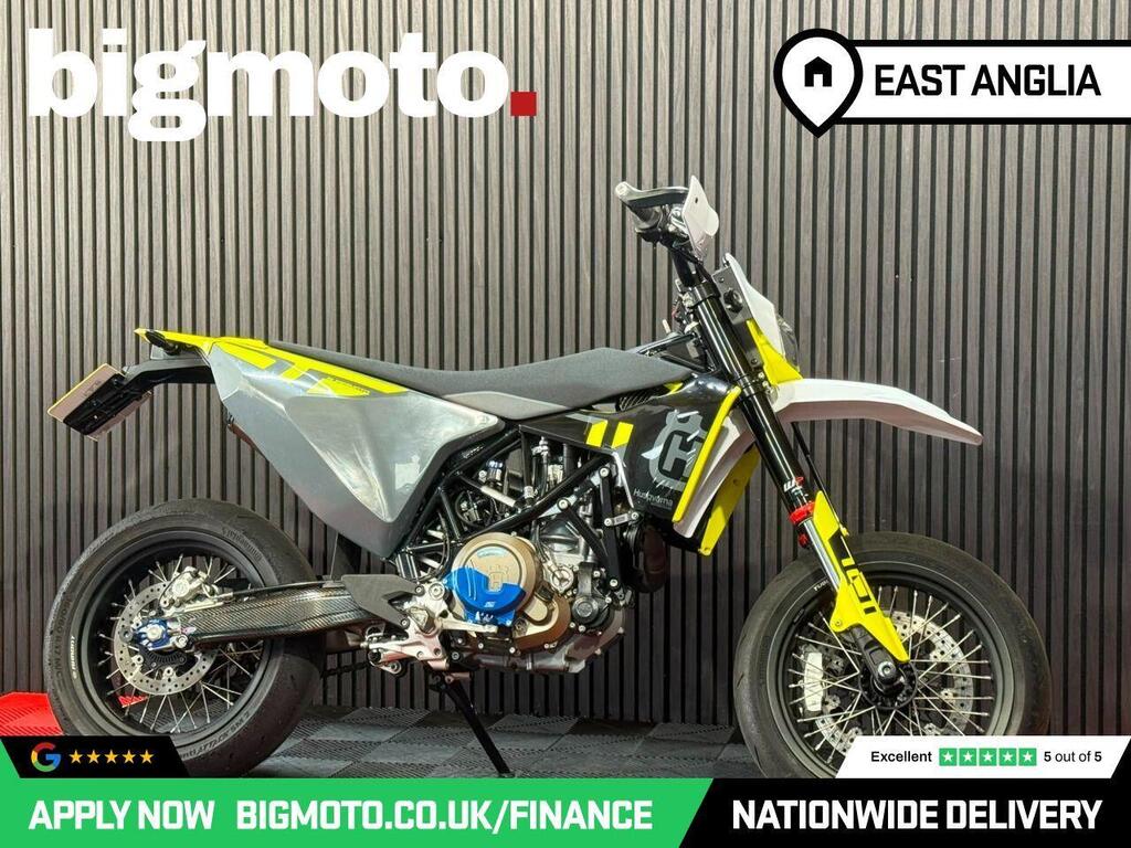 Husqvarna 701 Supermoto