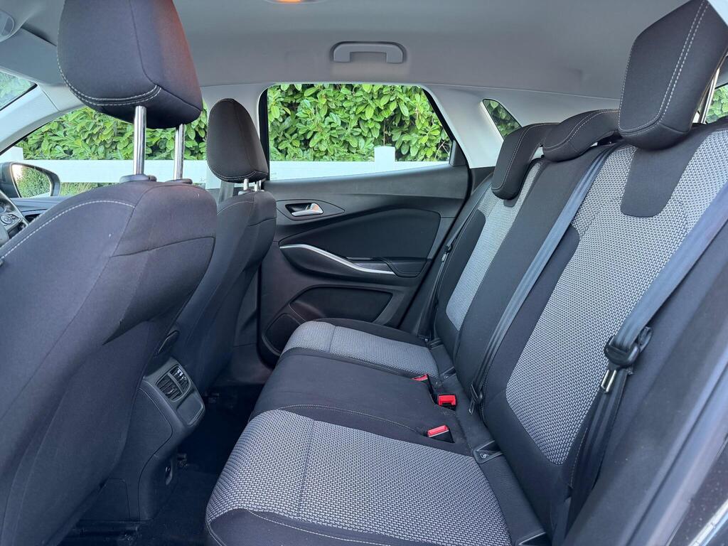 Vauxhall Grandland X 1.2 Turbo SE Euro 6 (s/s) 5dr thumbnail 20