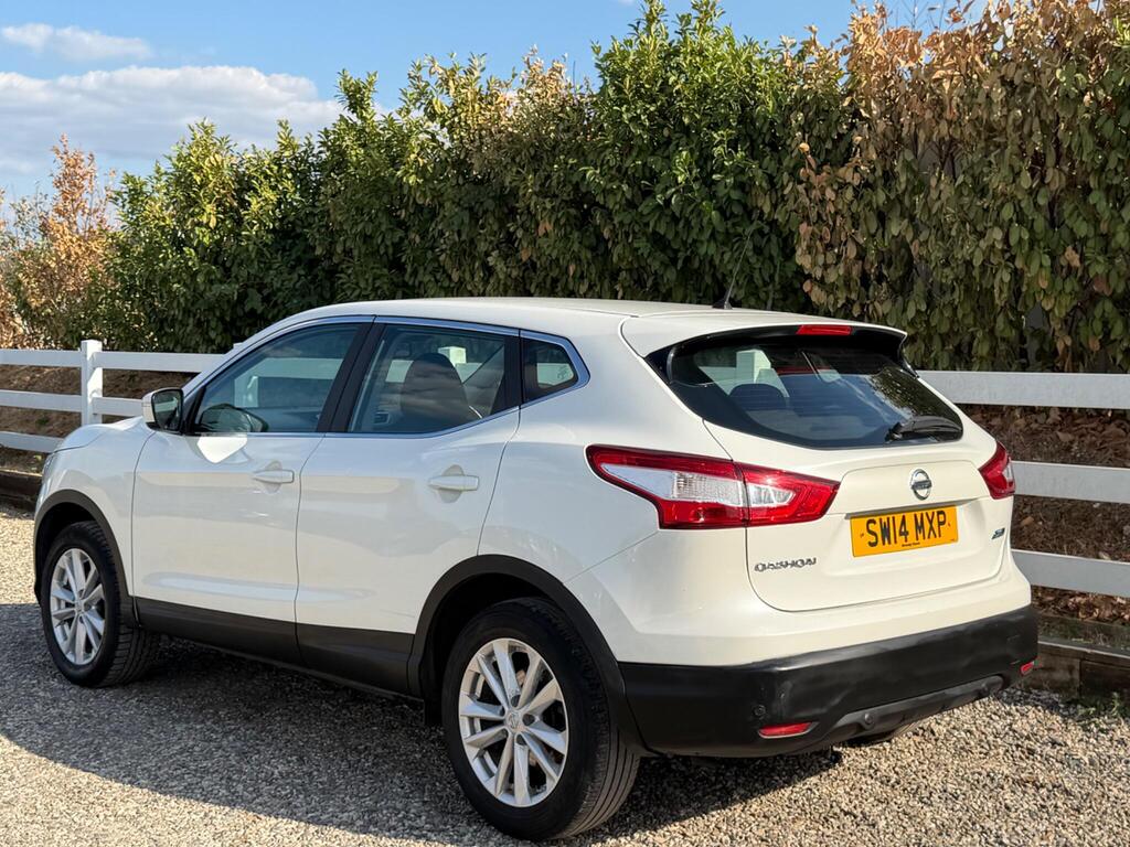 2014 Nissan Qashqai thumbnail 7