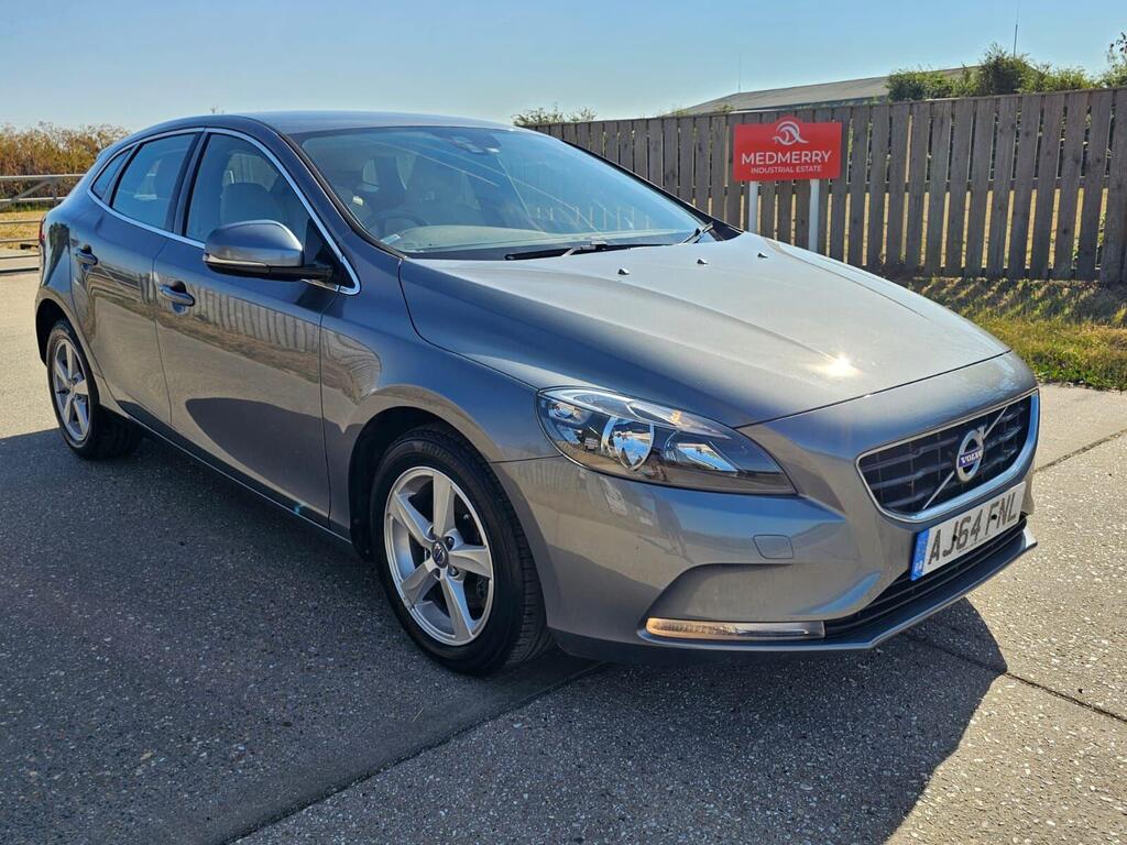 Volvo V40 Hatchback 1.6 T2 SE Euro 5 (s/s) 5dr