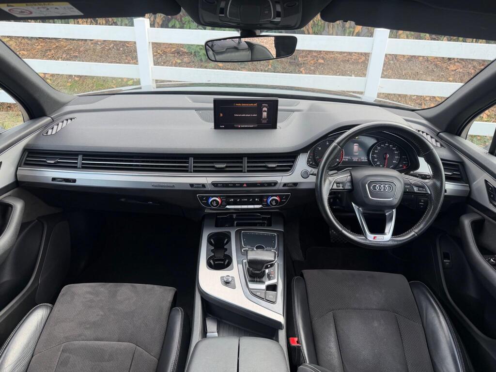 2015 Audi Q7 thumbnail 2