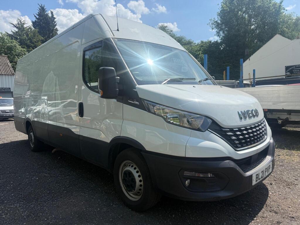 Iveco Daily Panel Van 2.3D HPI 14V 35S 3520L HiMatic MWB H2 Euro 6 (s/s) 5dr