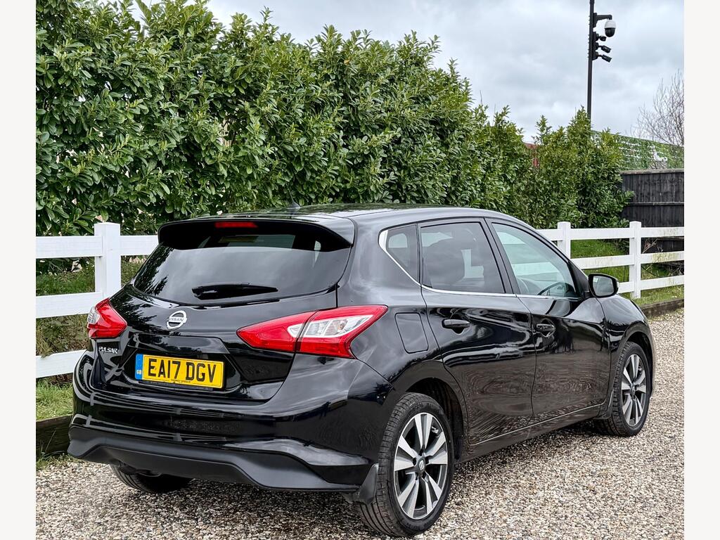 2017 Nissan Pulsar thumbnail 12