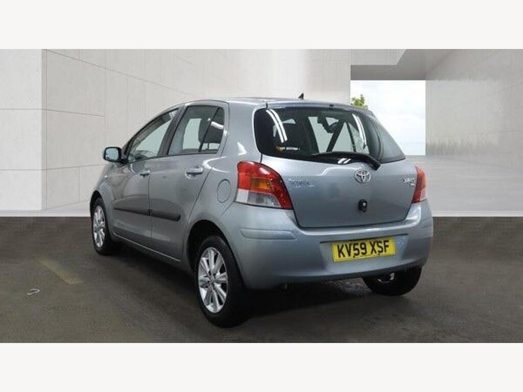 2009 Toyota Yaris thumbnail 4
