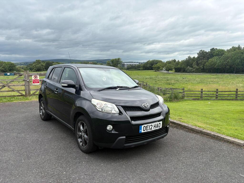 Toyota Urban Cruiser SUV 1.4 D-4D 4WD Euro 5 5dr