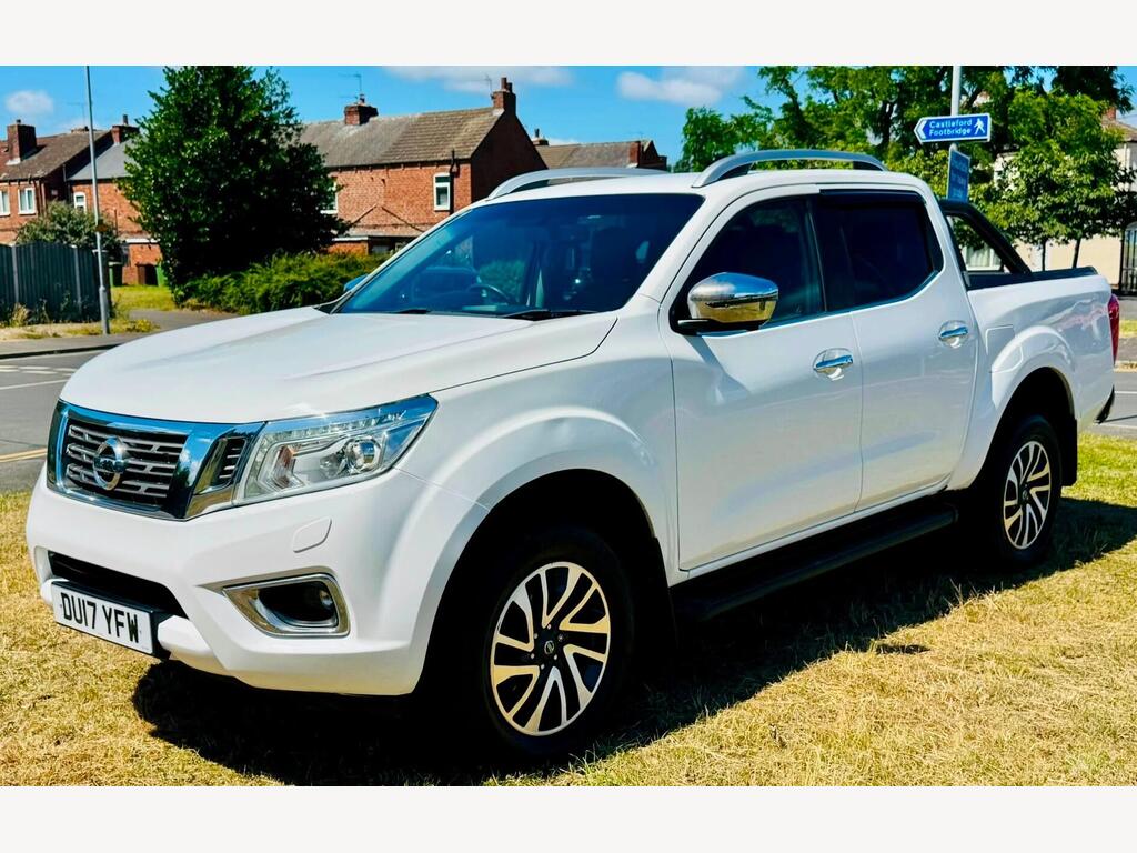 Nissan Navara Pickup 2.3 dCi Tekna Auto 4WD Euro 6 4dr