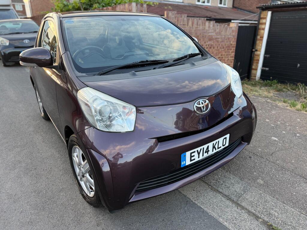 Toyota iQ