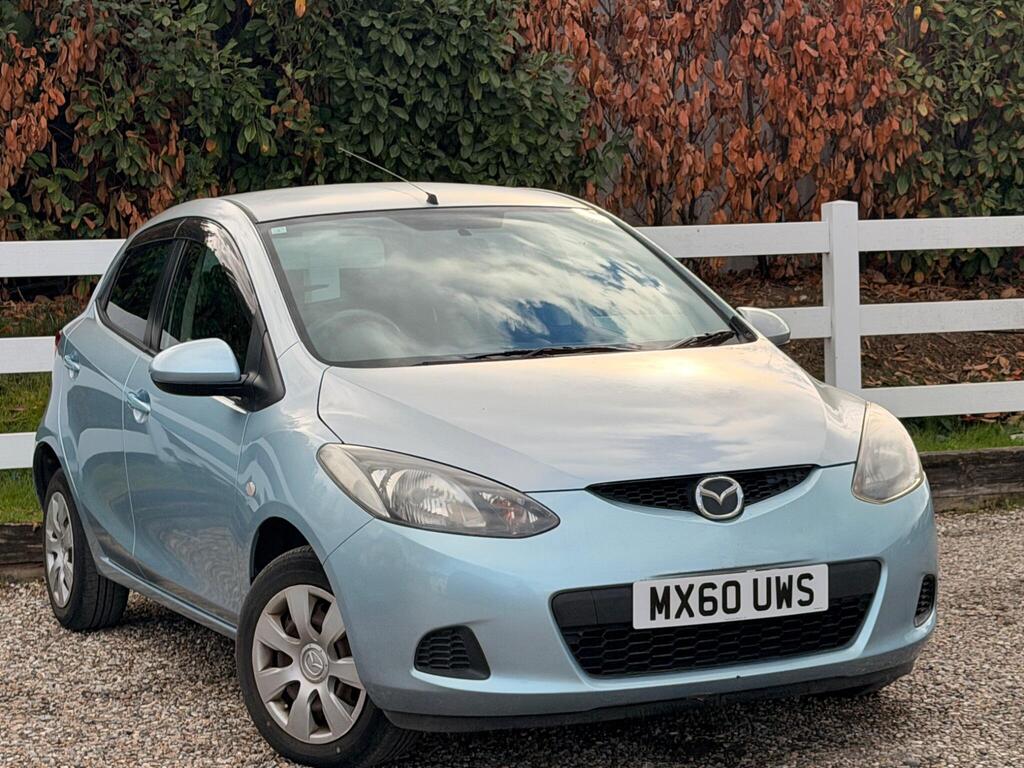2011 Mazda Mazda2 thumbnail 10