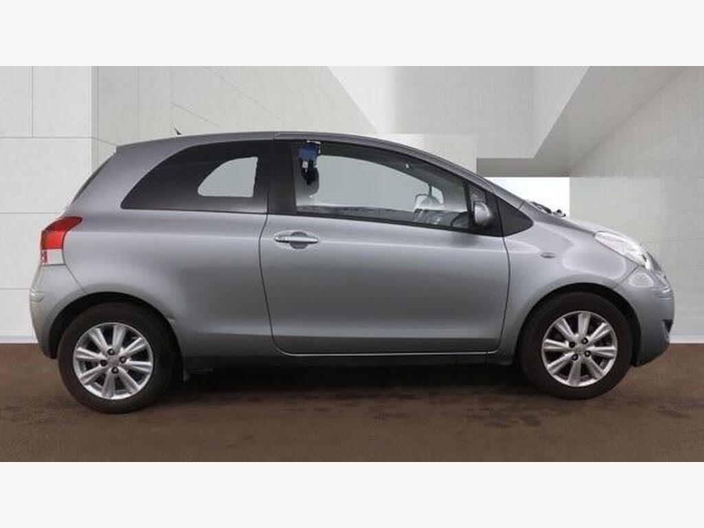 2009 Toyota Yaris thumbnail 8