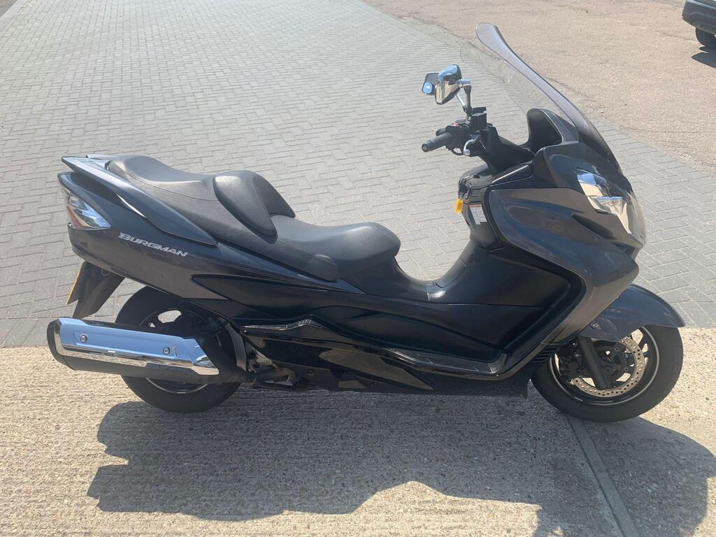 Suzuki Burgman 400
