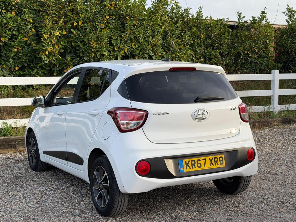 2017 Hyundai i10 thumbnail 9