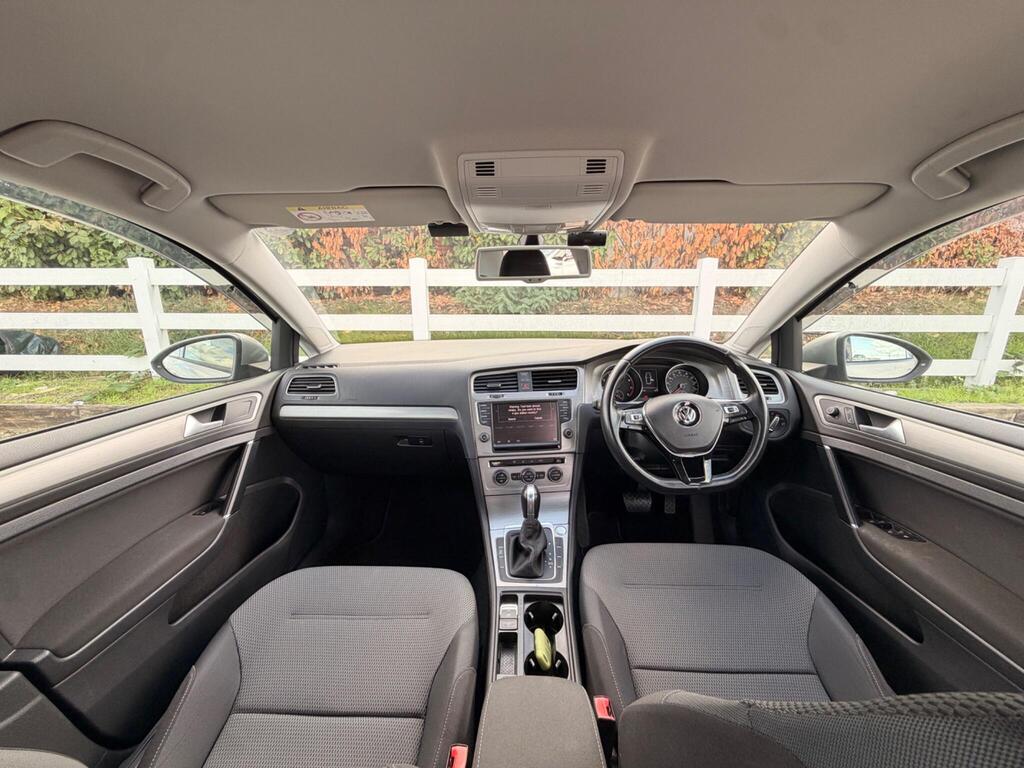2015 Volkswagen Golf thumbnail 26