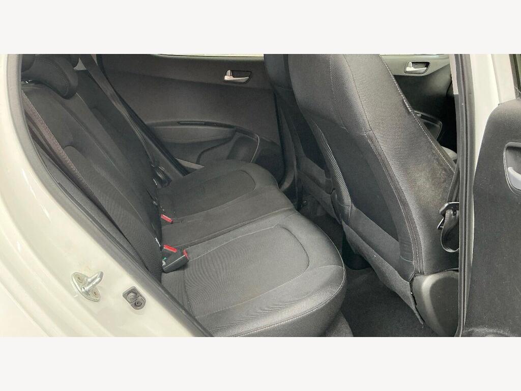 2017 Hyundai i10 thumbnail 10