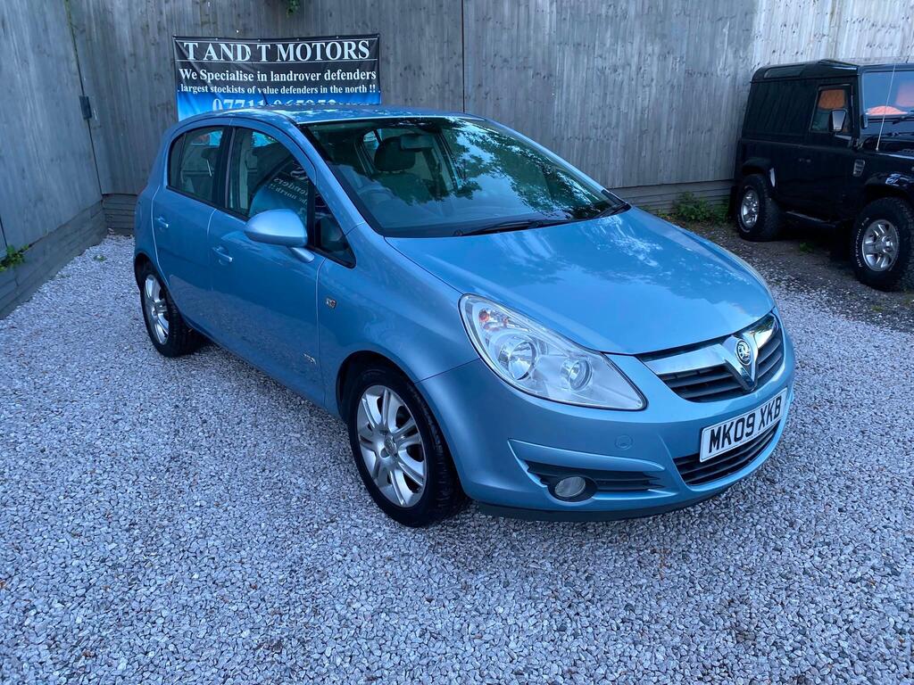 Vauxhall Corsa Hatchback 1.2i 16v Design 5dr (a/c)