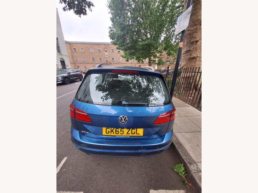 Volkswagen Golf SV