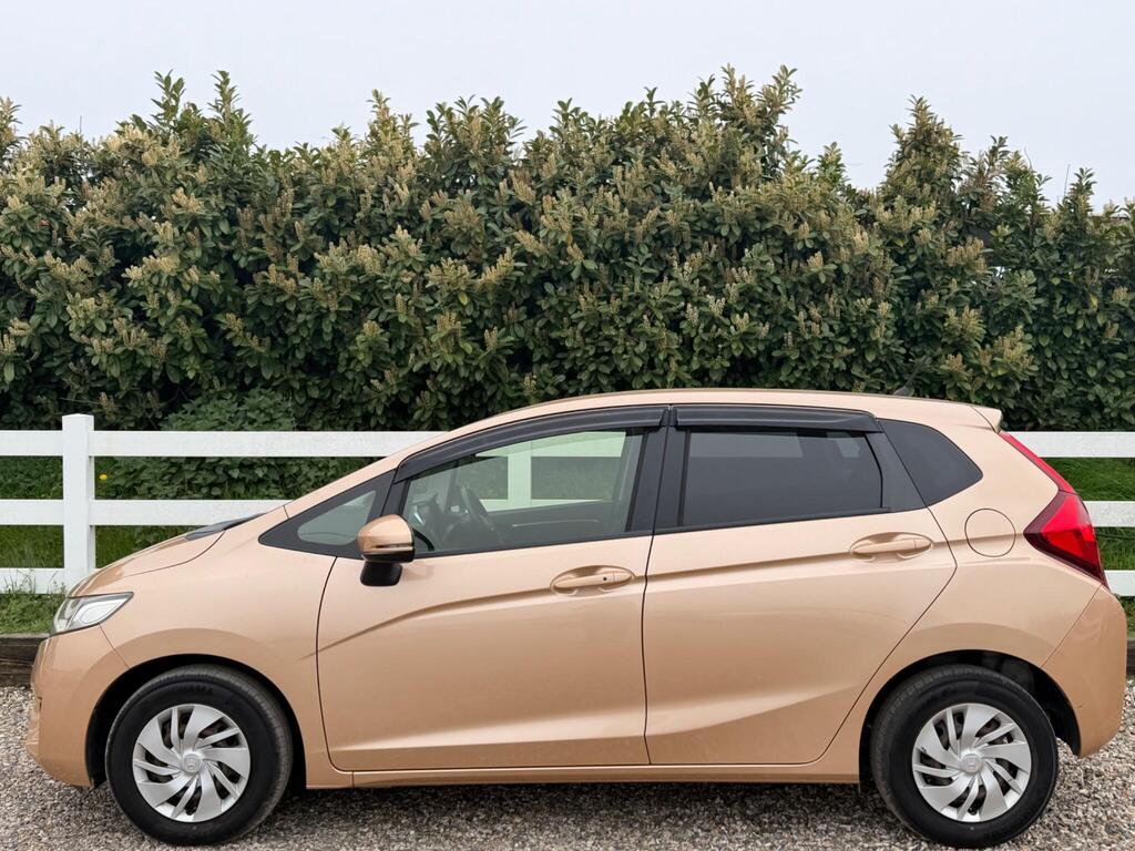 2014 Honda Jazz thumbnail 10