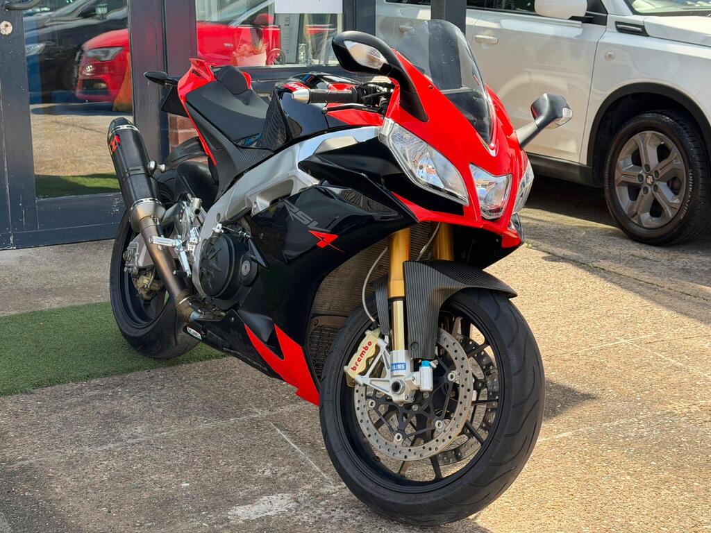 Aprilia RSV4