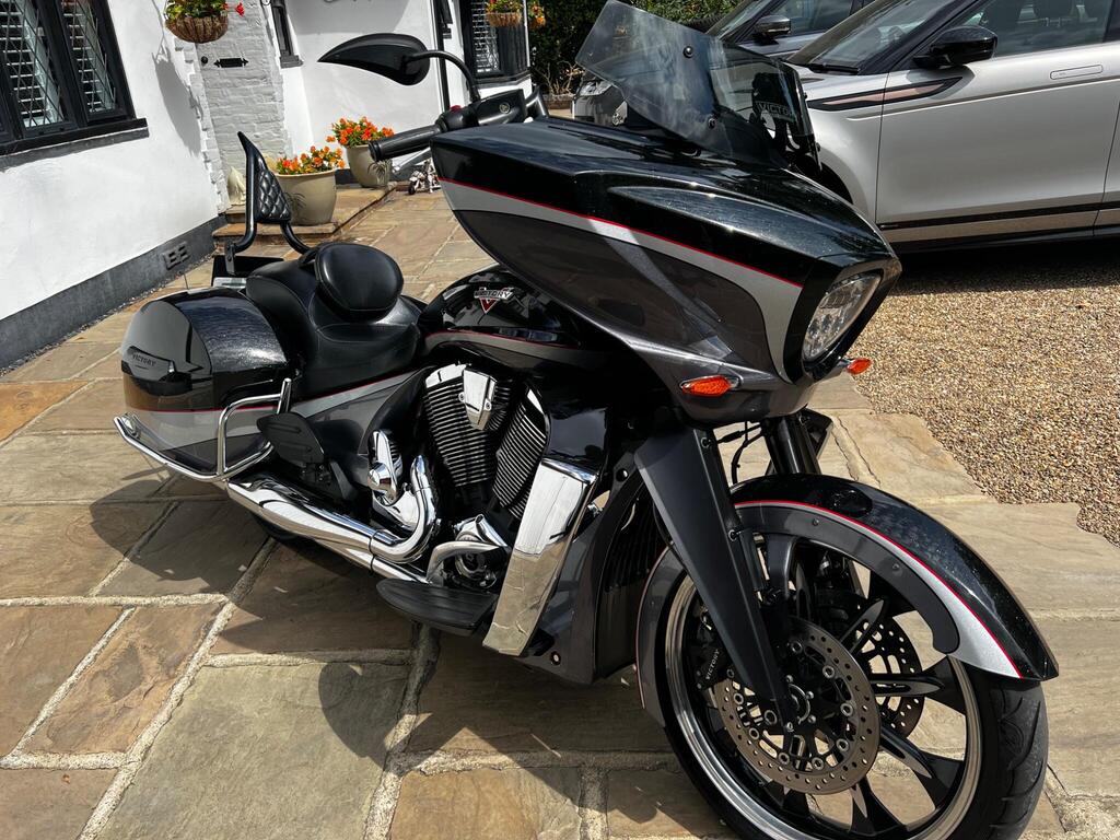 Victory Magnum Tourer 1731