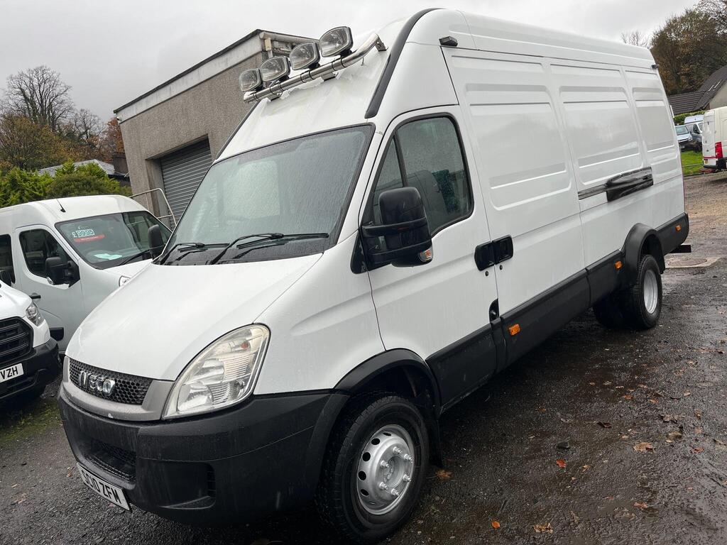 Iveco Daily Panel Van 65C17 6.5T GVW Twin Wheel