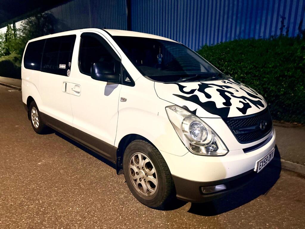 Hyundai i800 MPV 2.5 CRDi Style Euro 4 5dr
