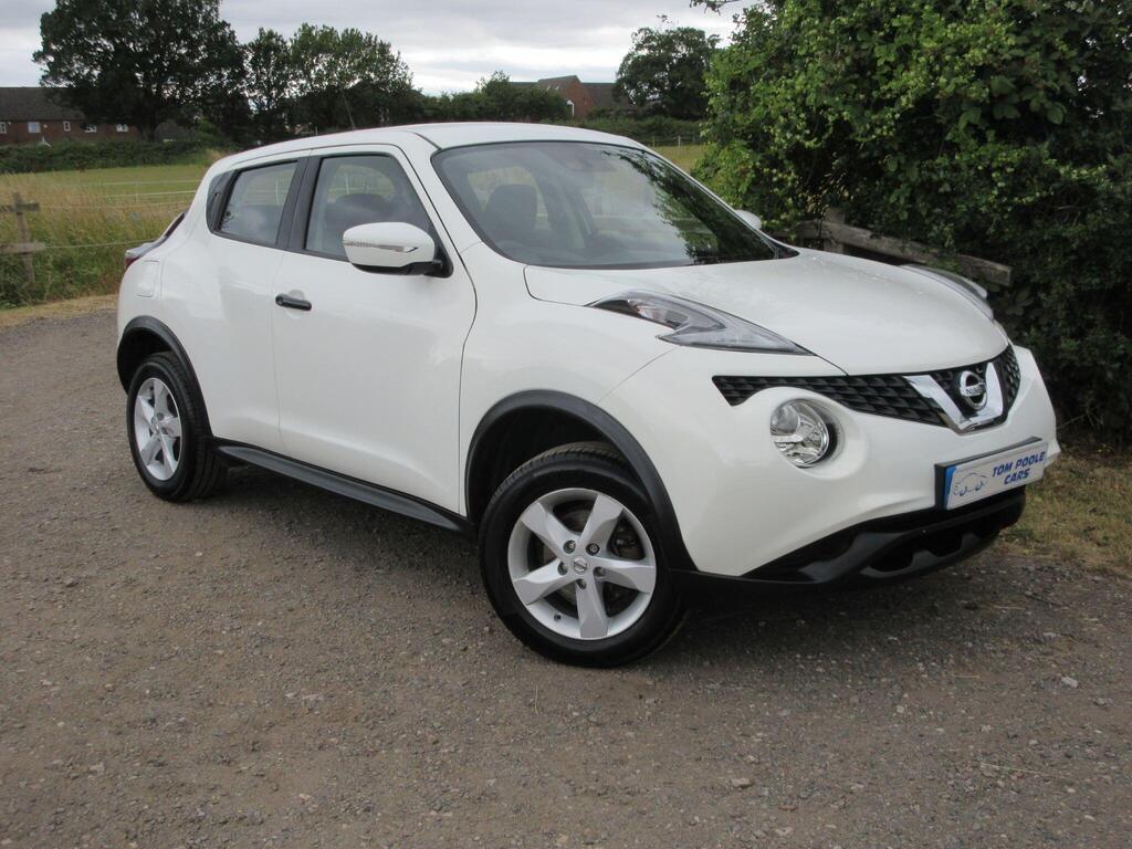 Nissan Juke SUV 1.6 Visia Euro 6 5dr