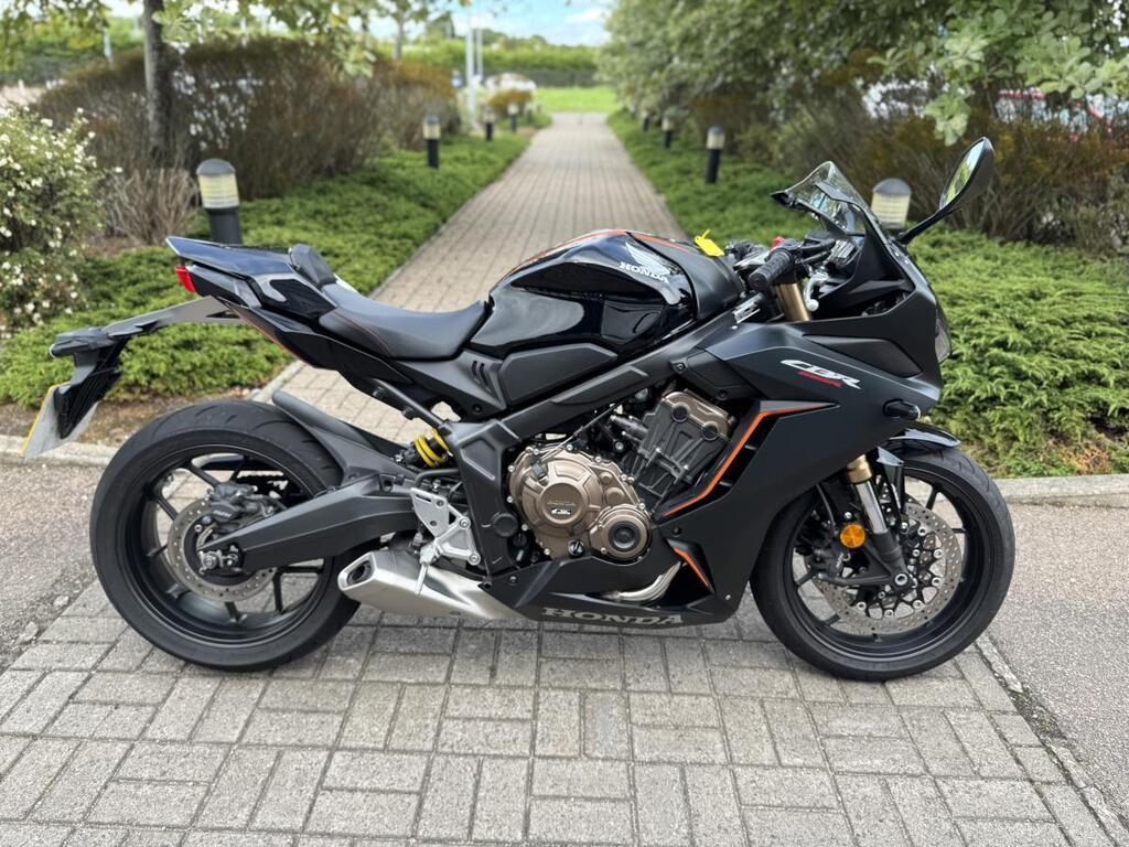 Honda CBR650R