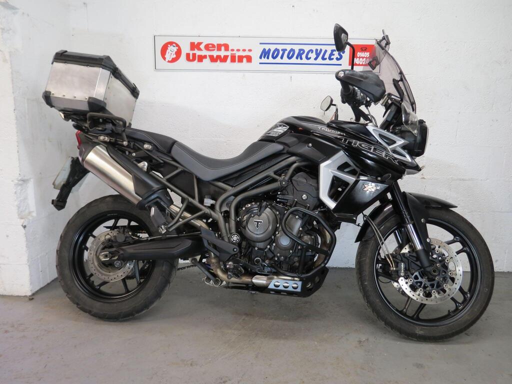 Triumph Tiger 800