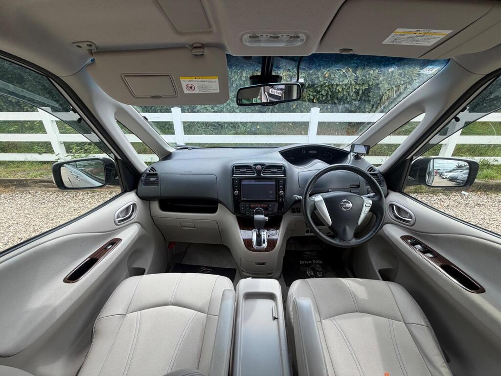 2014 Nissan Serena thumbnail 16