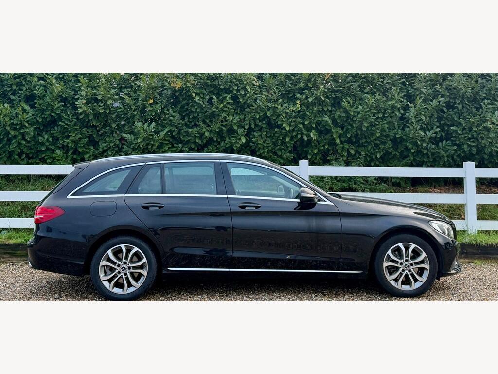 Mercedes-Benz C Class 2.1 C220d Sport G-Tronic+ Euro 6 (s/s) 5dr thumbnail 11