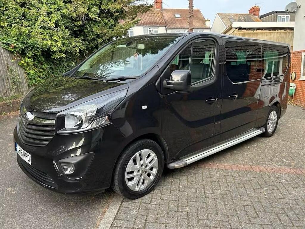 Vauxhall Vivaro Combi Van 1.6 CDTi 2700 BiTurbo Tourer Elite L2 H1 Euro 6 (s/s) 5dr (7 Seat)