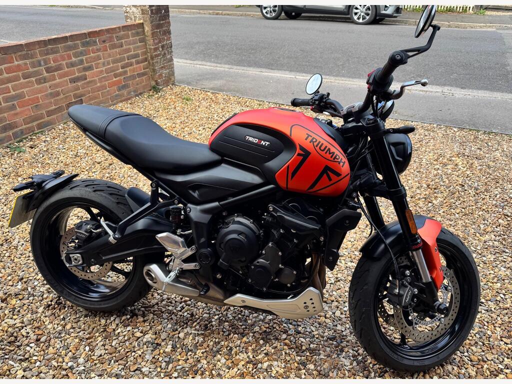 Triumph Trident 660