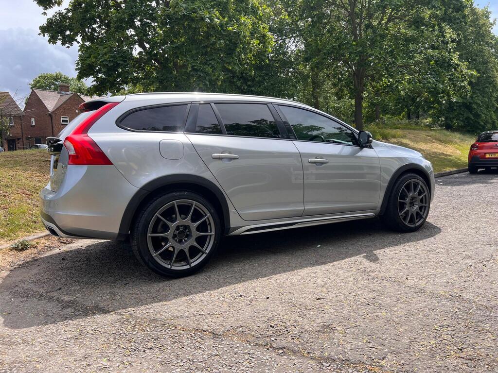 Volvo V60 Cross Country