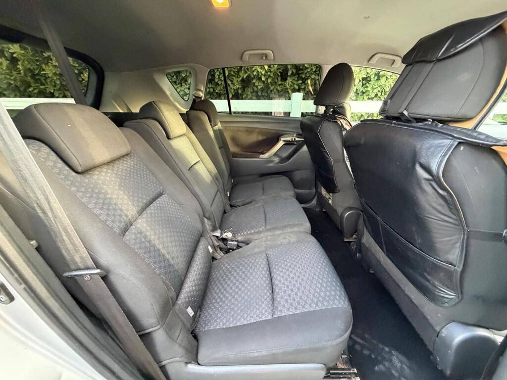 2010 Toyota Verso thumbnail 20