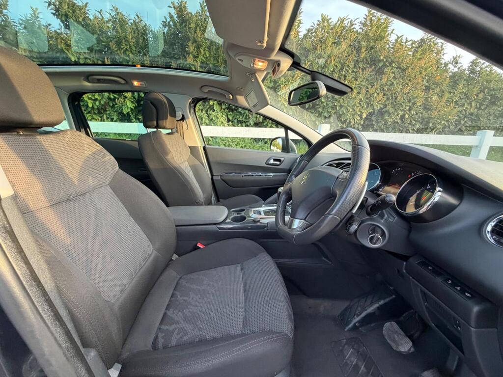 2011 Peugeot 3008 thumbnail 18