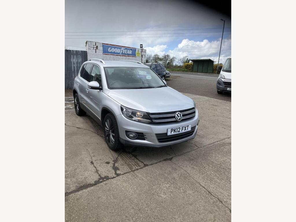 Volkswagen Tiguan SUV 2.0 TDI Sport 4WD Euro 5 5dr