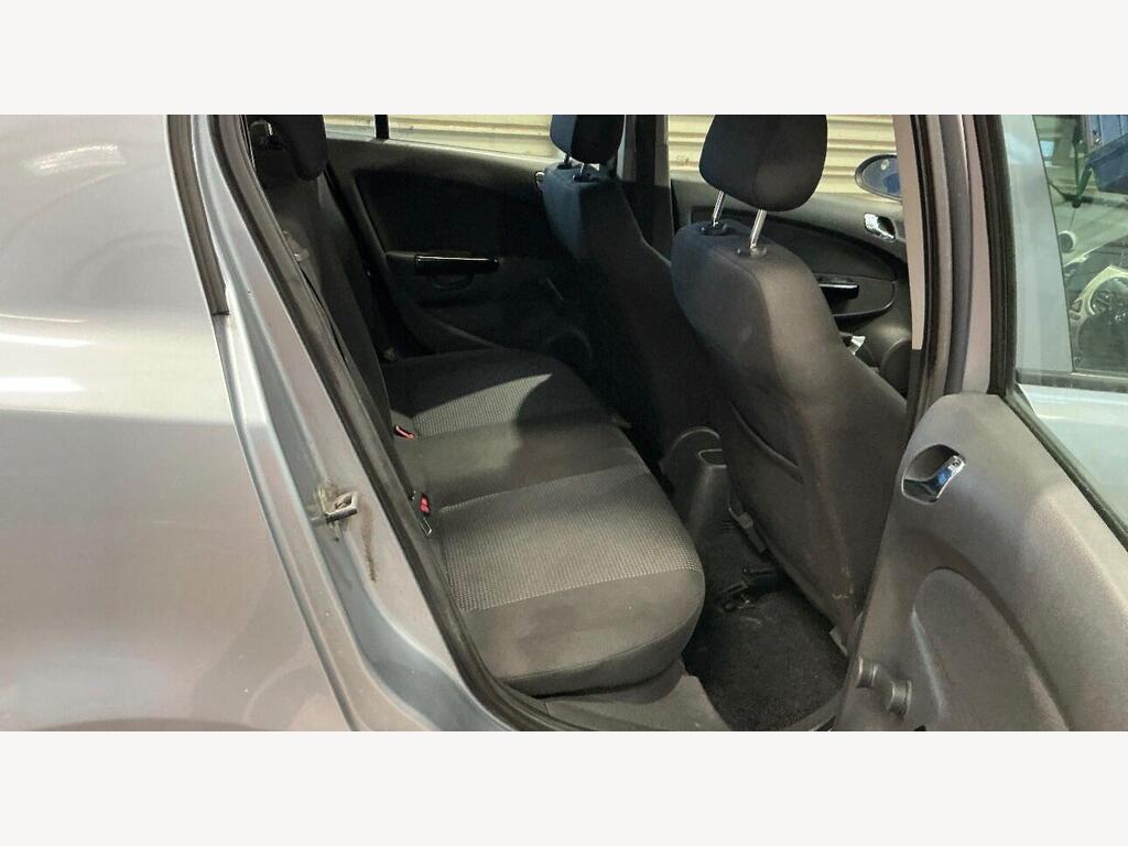 2010 Vauxhall Corsa thumbnail 8