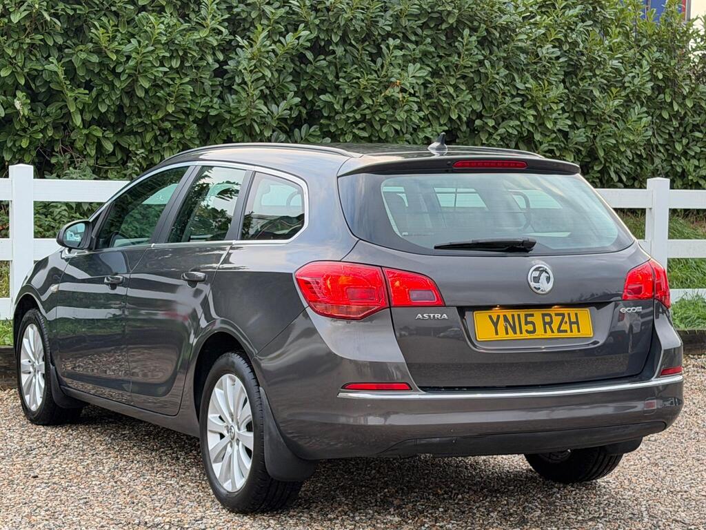 Vauxhall Astra 1.6 CDTi ecoFLEX Tech Line Sports Tourer Euro 6 (s/s) 5dr thumbnail 23
