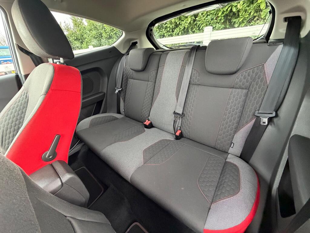 Ford Fiesta 1.0T EcoBoost Zetec S Euro 6 (s/s) 3dr thumbnail 8