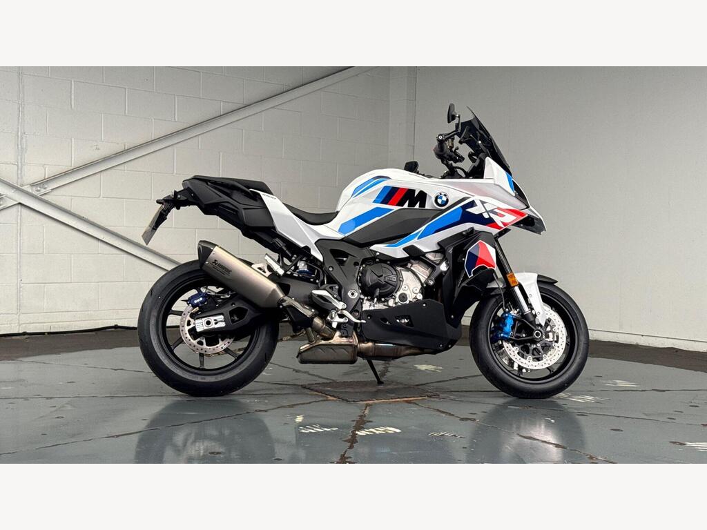 BMW M 1000 XR