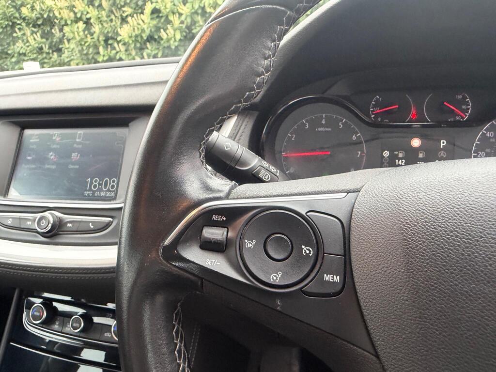 2018 Vauxhall Grandland X thumbnail 25