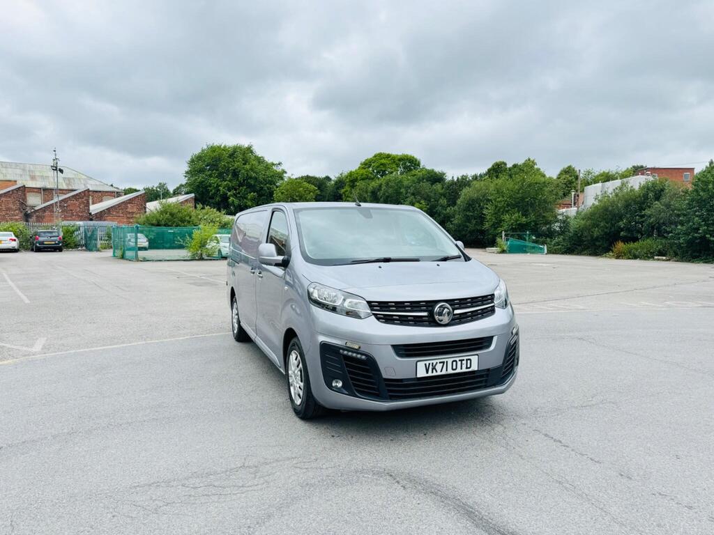 Vauxhall Vivaro Panel Van 2.0 Turbo D 3100 Sportive L2 H1 Euro 6 (s/s) 5dr