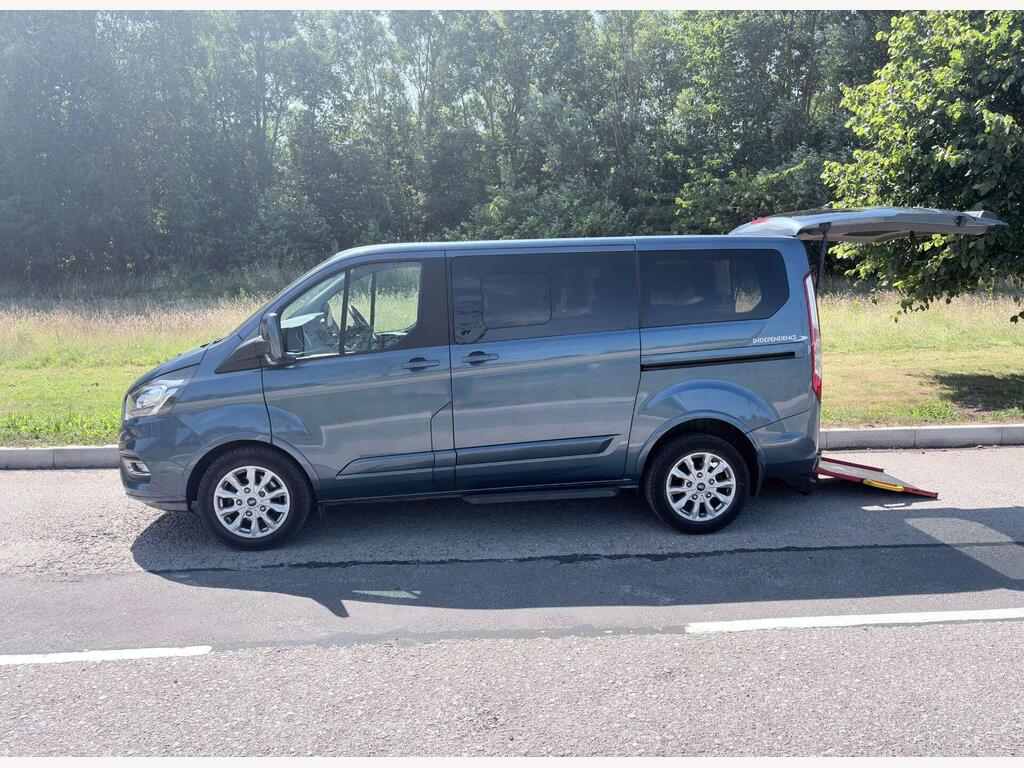 Ford Tourneo Custom