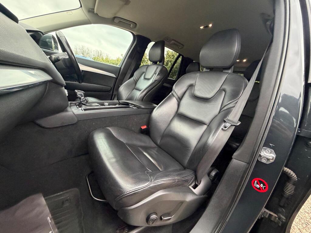 2018 Volvo XC90 thumbnail 40