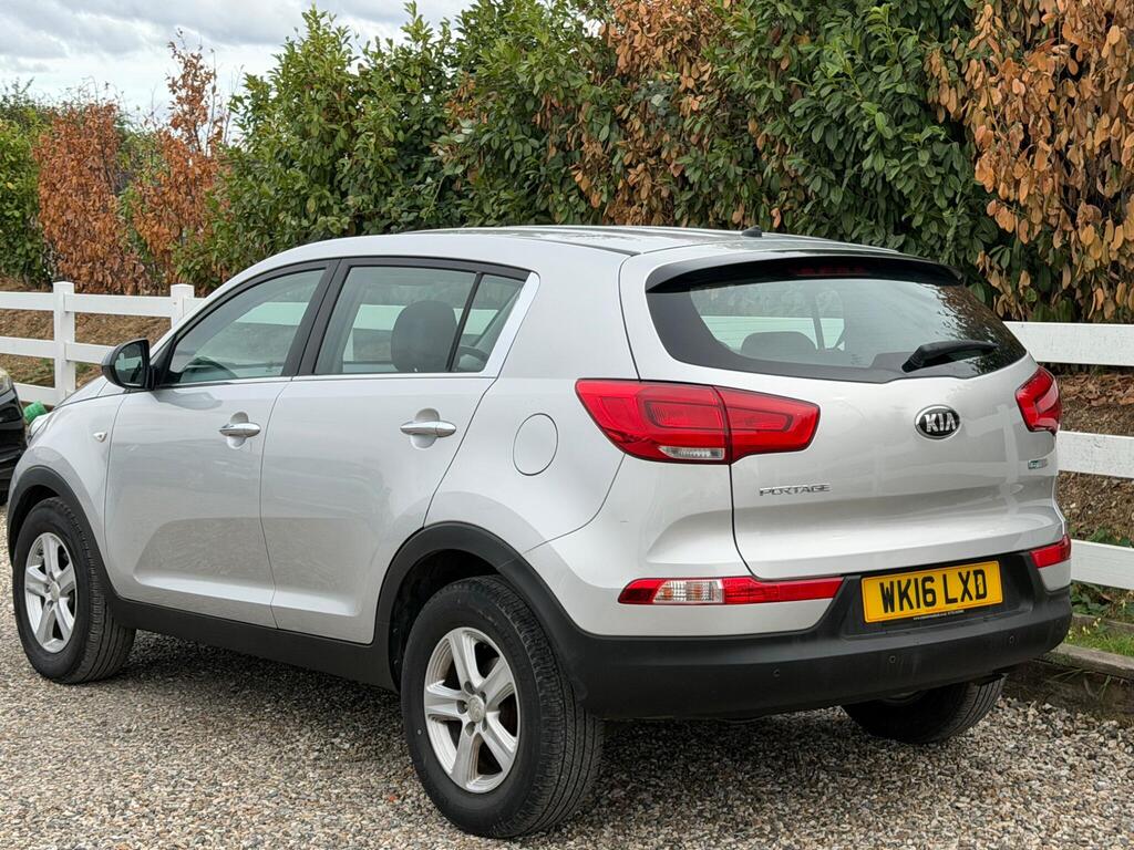 2016 Kia Sportage thumbnail 7